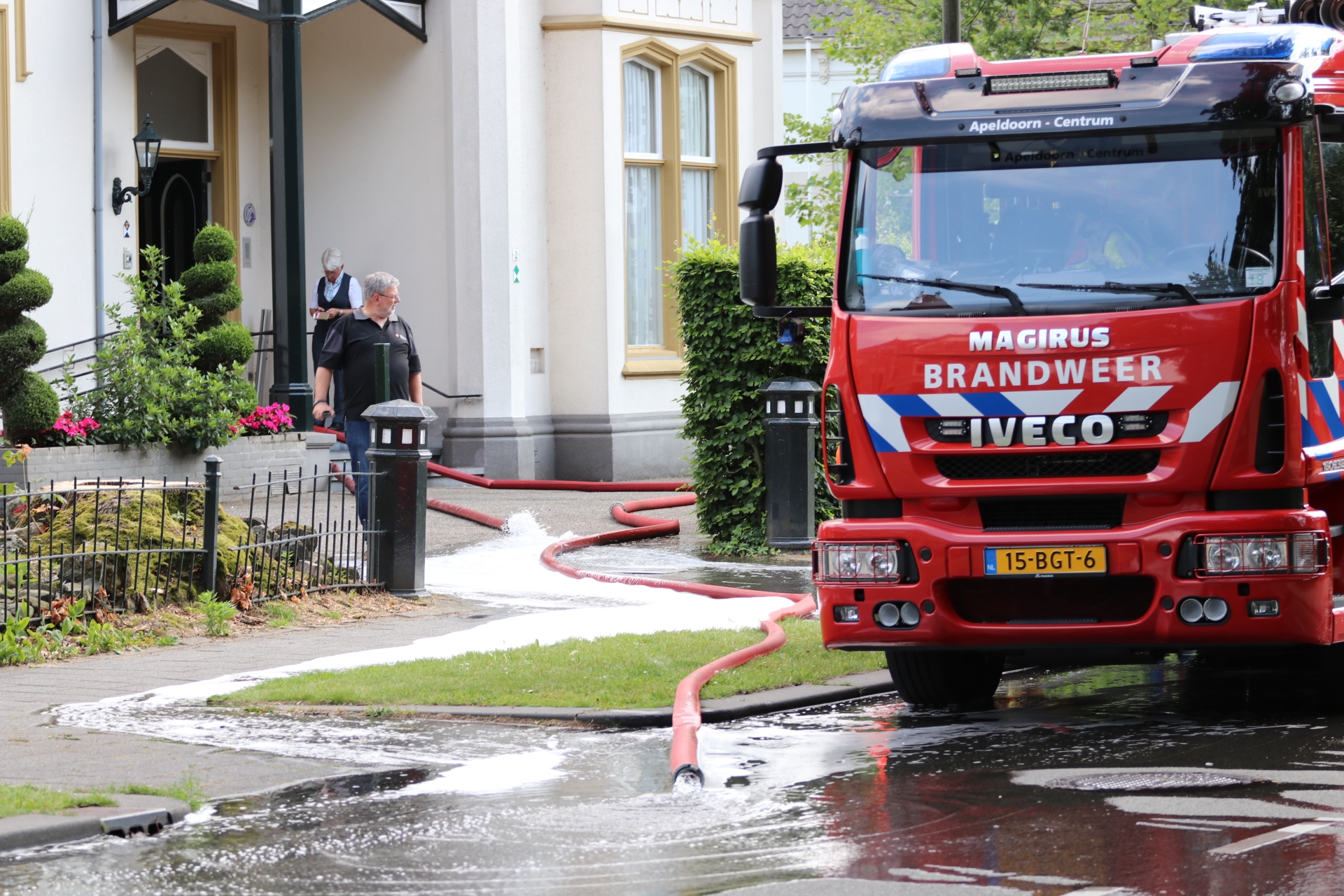 Waterleiding gebroken bij uitvaart centrum in Apeldoorn