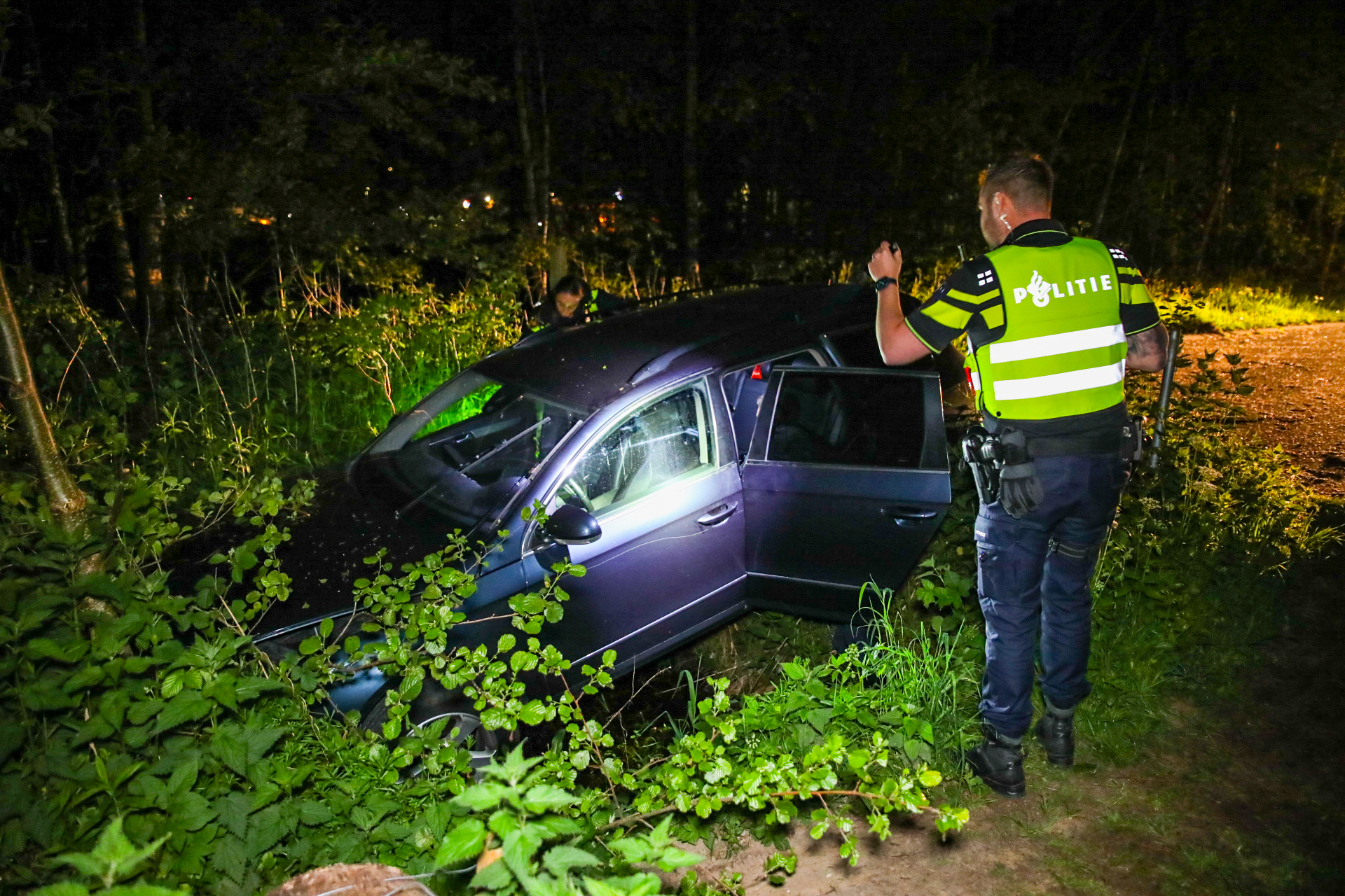 Bestuurder vlucht na eenzijdig ongeluk Woudhuizermark Apeldoorn