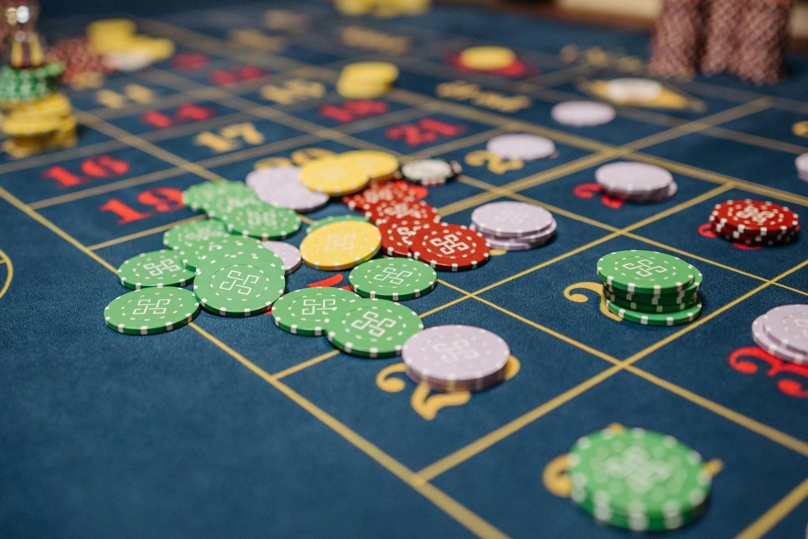 Toerisme en casino’s: Hoe gokken bezoekers naar Nederland trekt