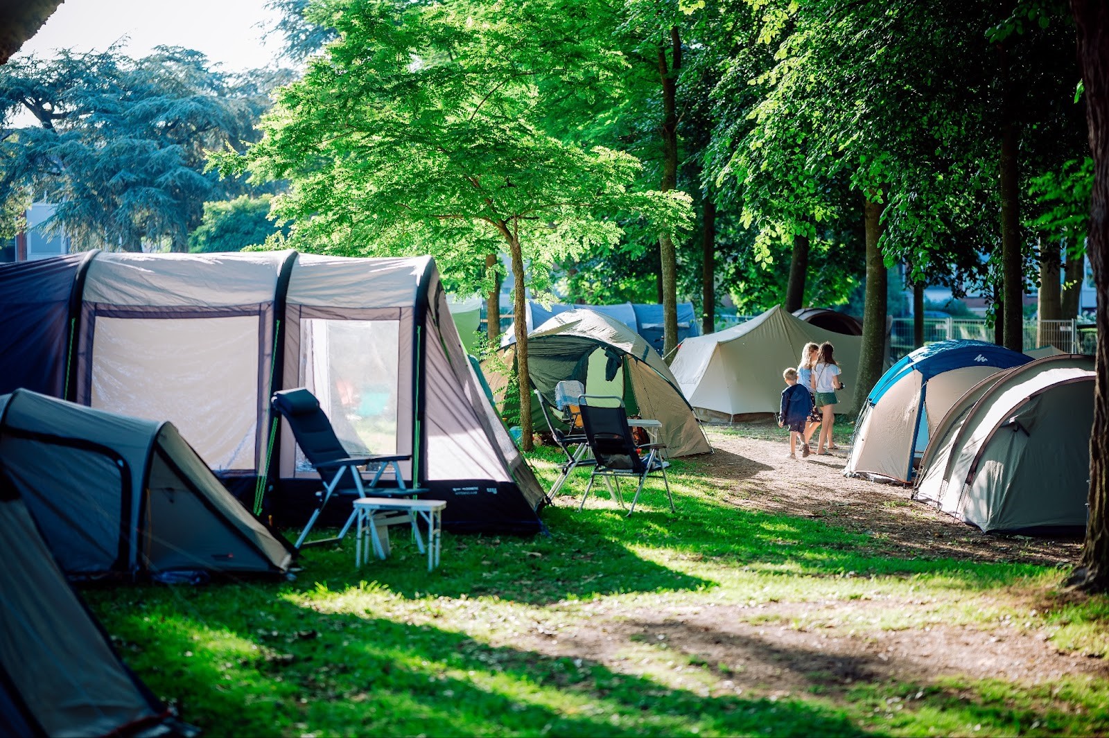 Buurtbewoners Matenpark kamperen opnieuw op eigen ‘Buurtcamping’