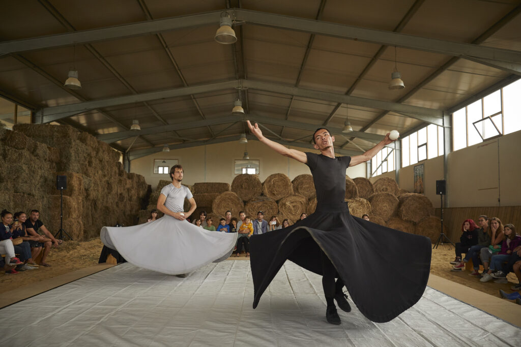 Buitentheaterfestival Oeverloos strijkt weer in Zutphen neer