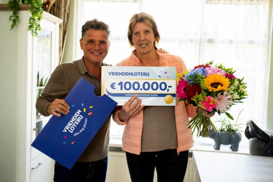 Linda uit Zutphen wint 100.000 euro bij de VriendenLoterij