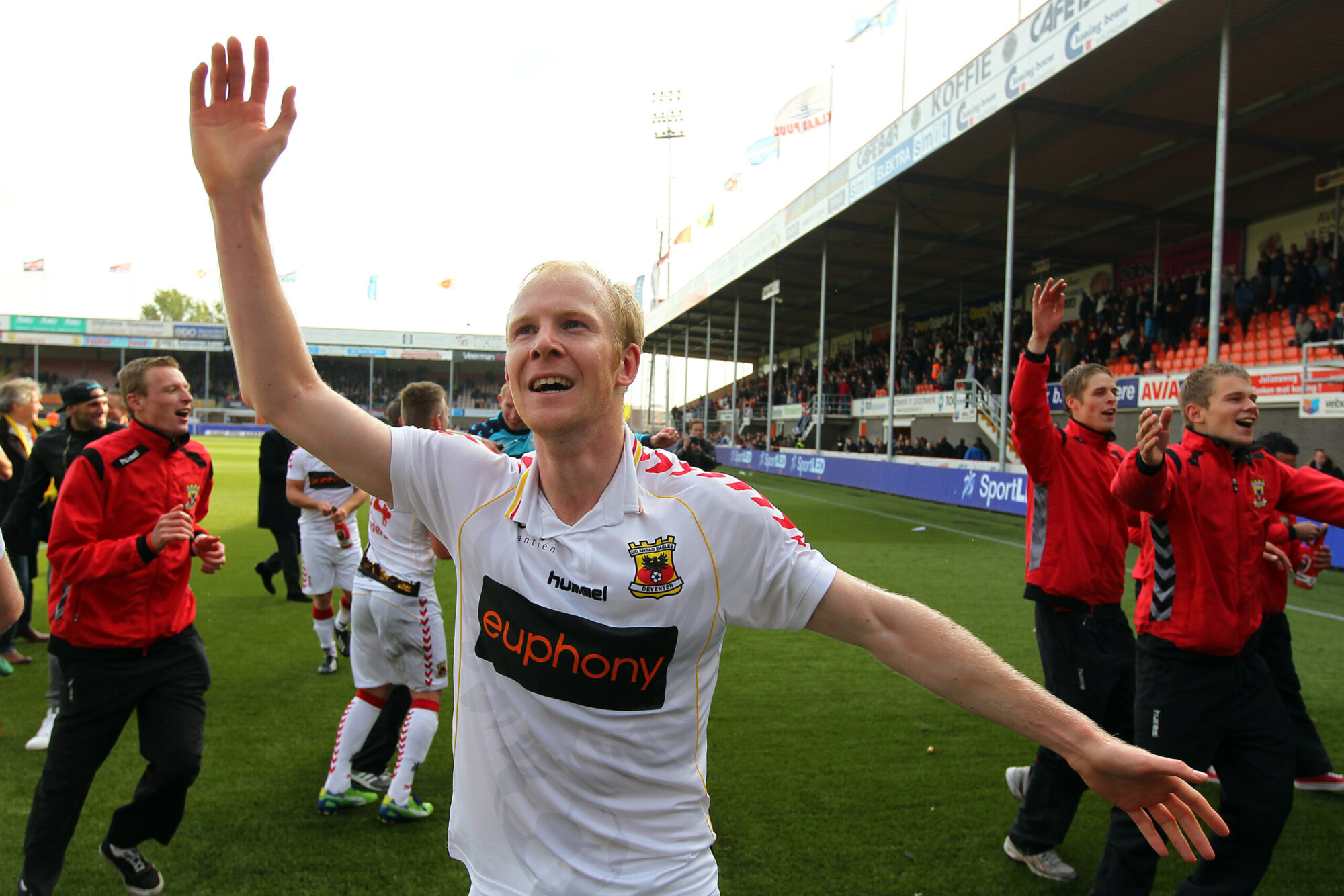 ‘Heel blij dat er een meidenteam bij Go Ahead Eagles is gekomen’