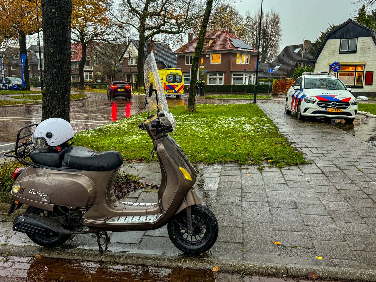 Scooterrijder gewond bij ongeluk in Apeldoorn