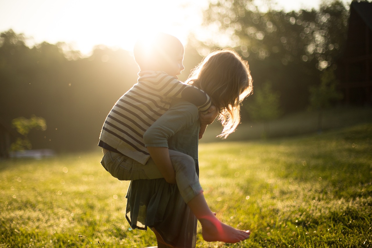 Laat de kids bewegen in de tuin met dit buitenspeelgoed